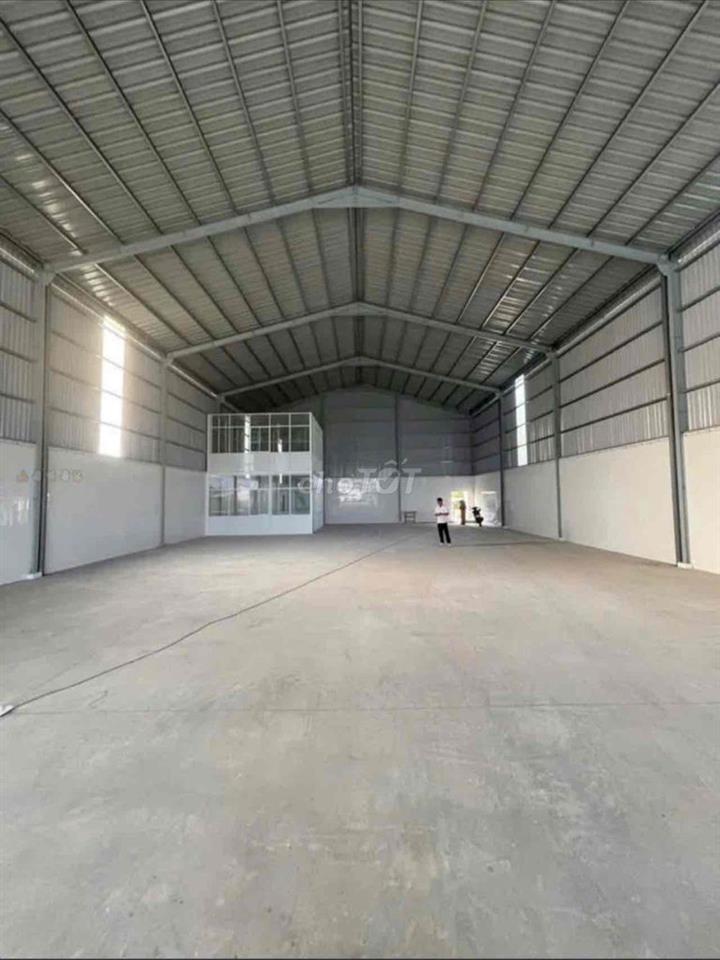 MẶT TIỀN KHO XƯỞNG ( 500m2 ) CONTAINER 24/24