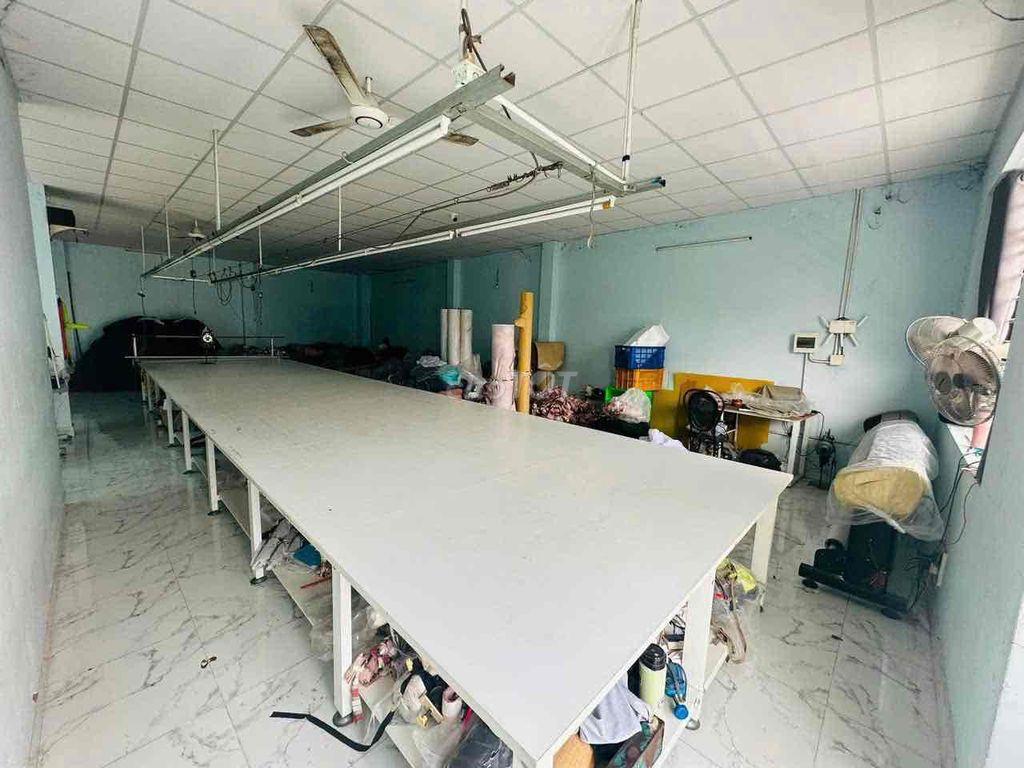 KHO XƯỞNG GẠCH MEN 2 SÀN ( 400m2 ) ĐƯỜG CONTAINER