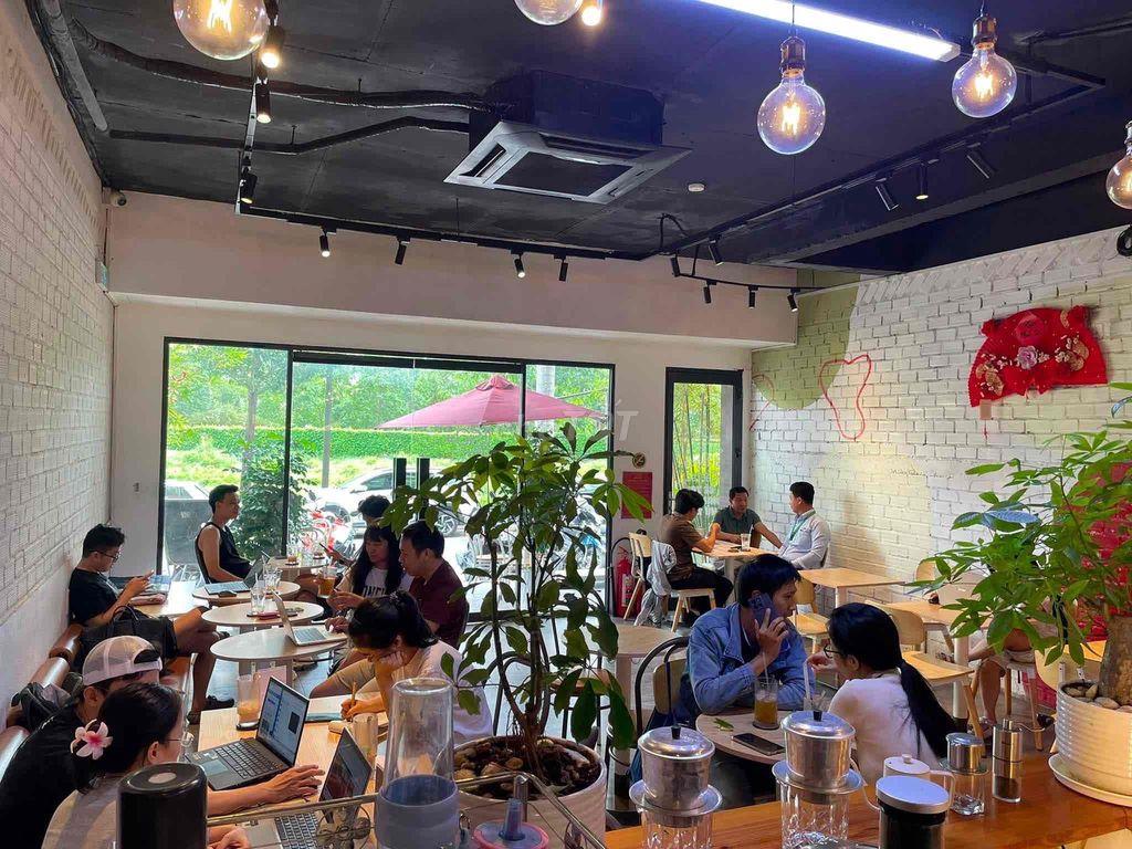 SANG NHƯỢNG/ CHO THUÊ QUÁN CÀ PHÊ