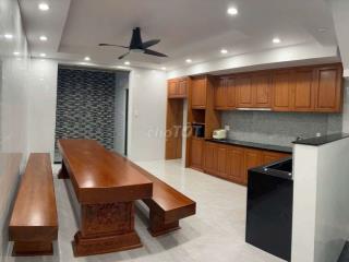  30m2, giờ tự do, không chung chủ, thuê mặt bằng, ở