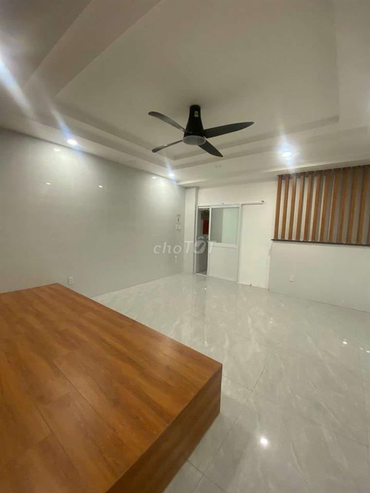  30m2, giờ tự do, không chung chủ, thuê mặt bằng, ở