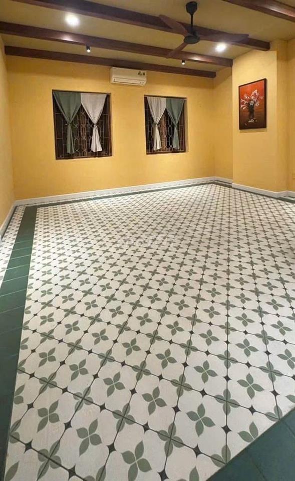 Mình cần sang lại hợp đồng mặt bằng này nha.