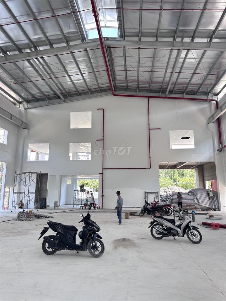 Cho thuê xường mới kcn Tân Phú trung Củ Chi dt 5000m 
