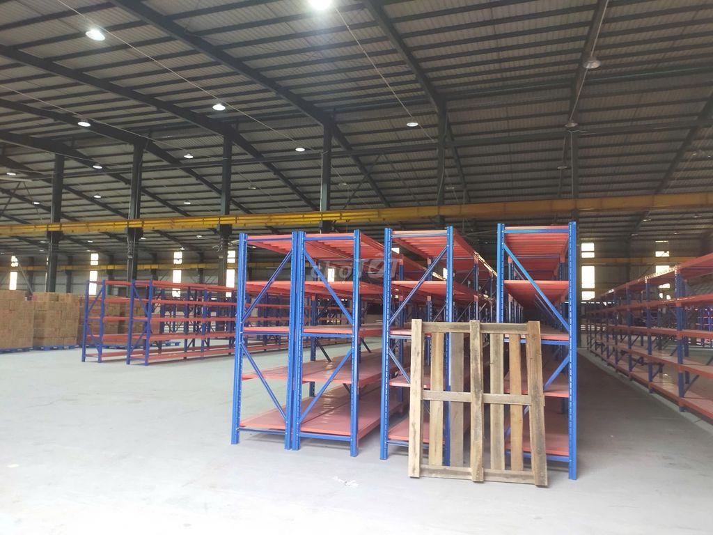 Cho thuê xưởng dt 13500m đường xe contarner