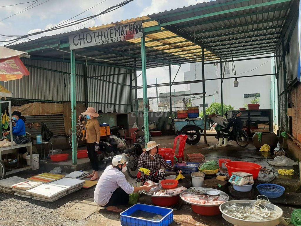 cho thuê 1/2 mặt bằng ngay chợ bình chánh