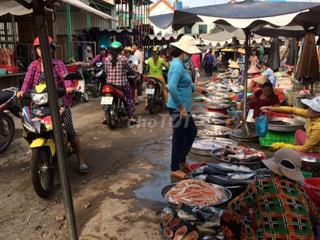 cho thuê 1/2 mặt bằng ngay chợ bình chánh
