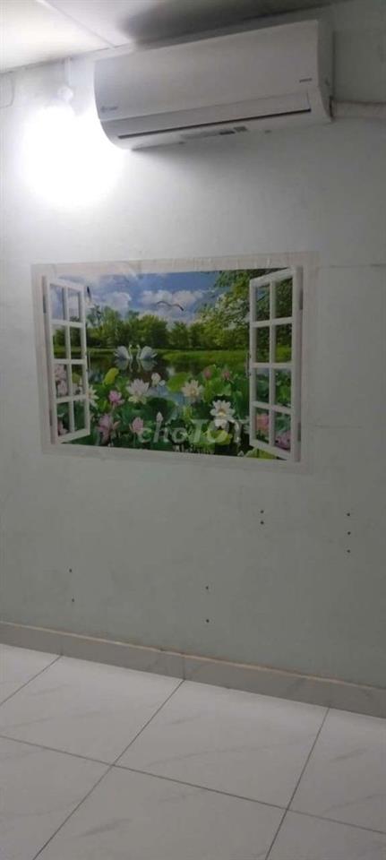 cho thuê 1phòng trọ full nội thất DT 24m² có ban công, bếp và xe dưới 