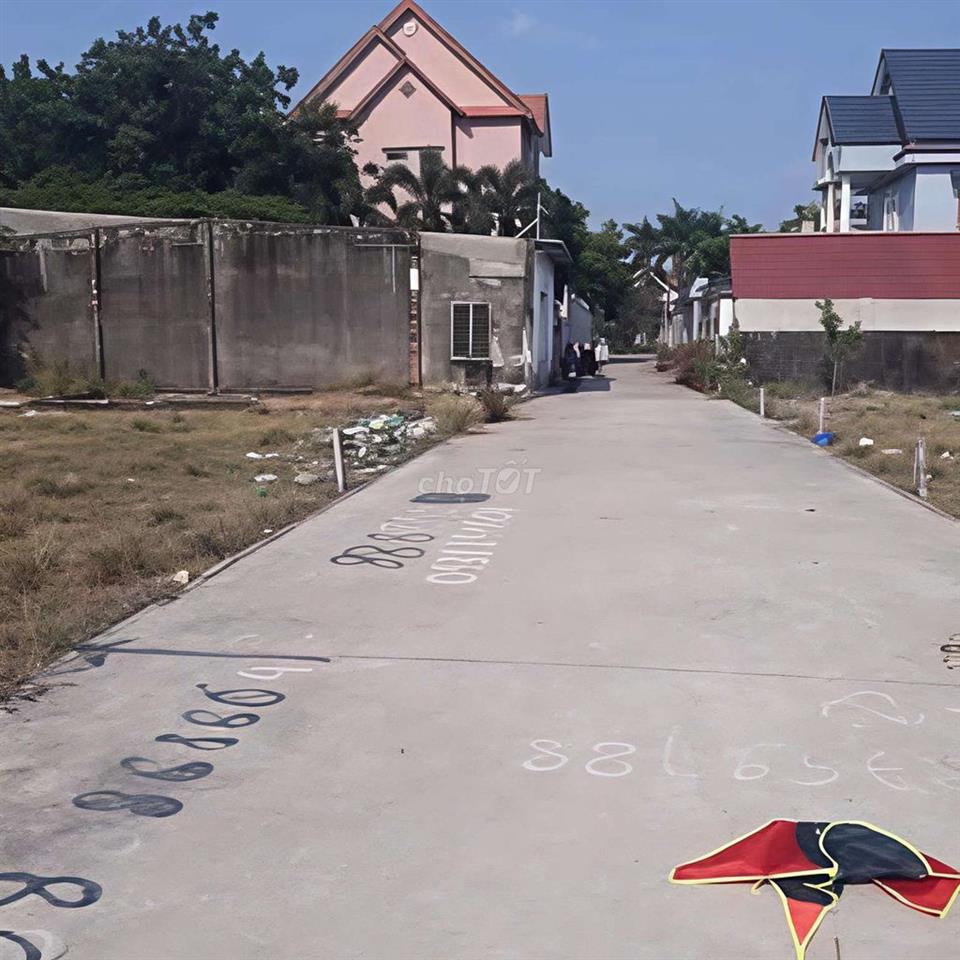 1,350 tỷ Gần chợ Phú Lạc, Tân Liêm , Bình Chánh