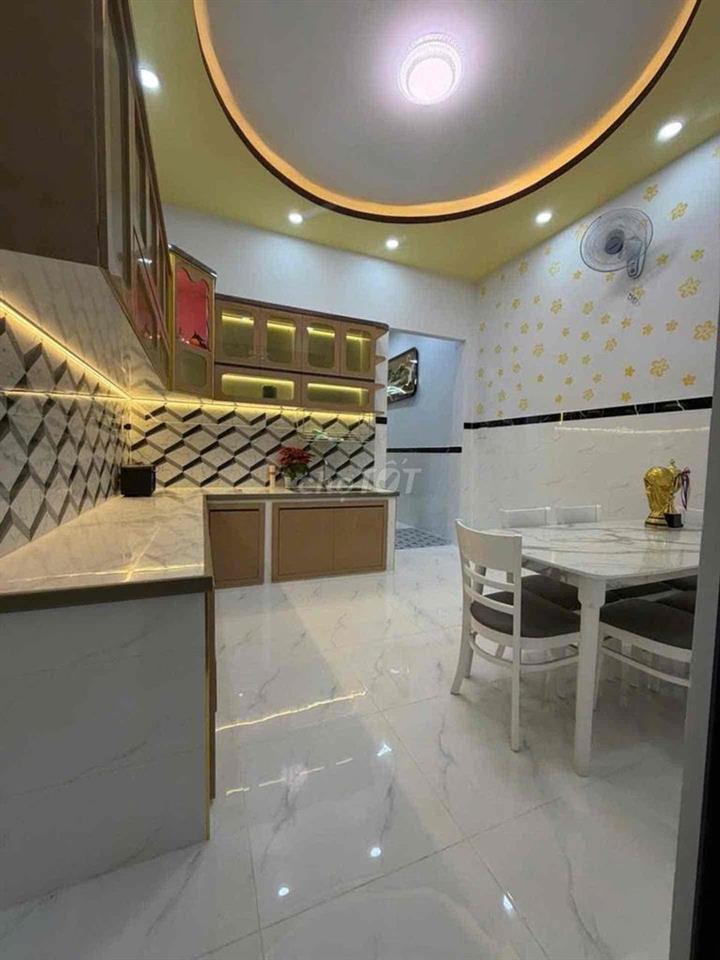 Bán nhà đẹp bình tân khu tên lửa giá mềm