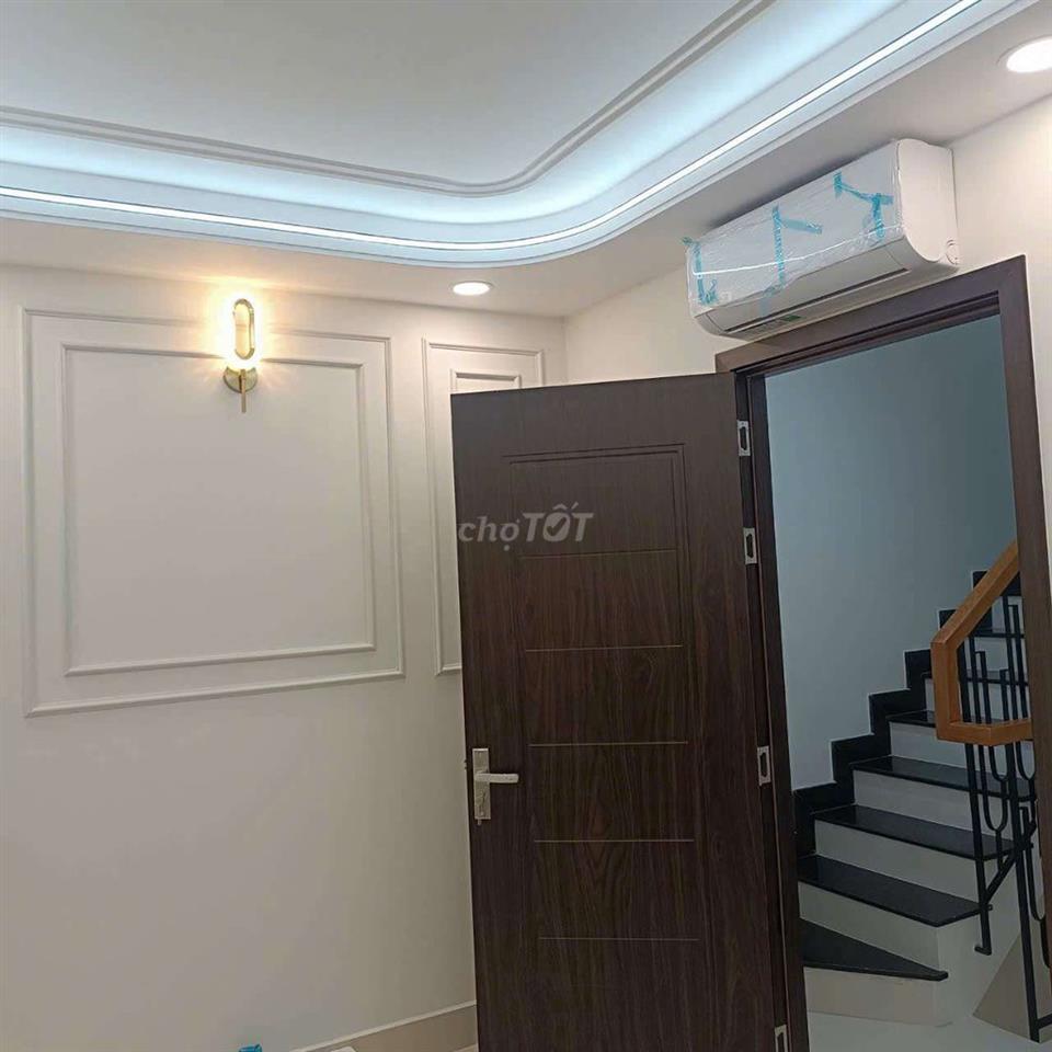 Bán nhà HXH Phùng Văn Cung - 4 tấm DTSD: 110m2 - SHCC 
