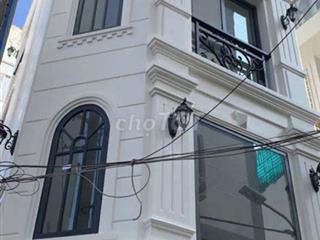 Bán nhà HXH Phùng Văn Cung - 4 tấm DTSD: 110m2 - SHCC 