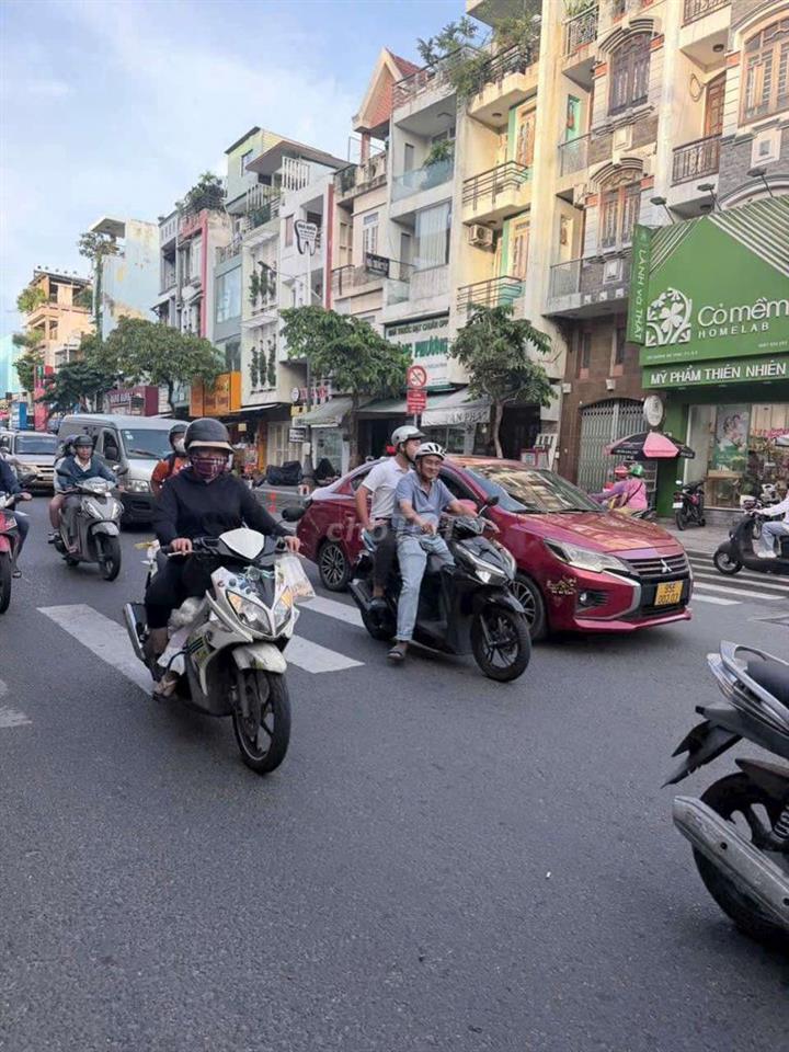 Bán nhà 2 tầng Dương Bá Trạc - Sau MT 1 căn - SHCC - Giá cực tốt 
