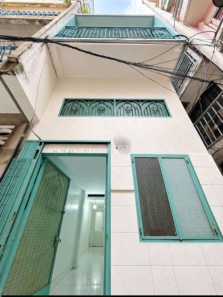 Bán nhà đường An Dương Vương - DTSD: 30m2 - Sổ Hồng sẵn 