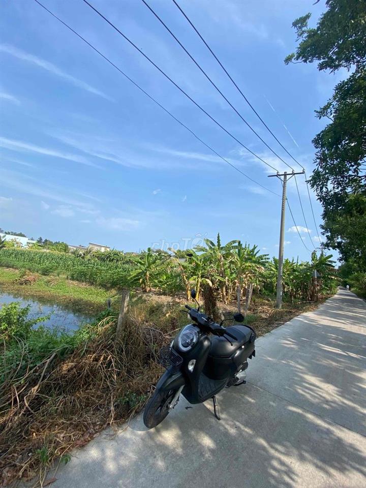 Gia đình cần bán đất diện tích rộng, lên thổ cư được, khu trung tâm
