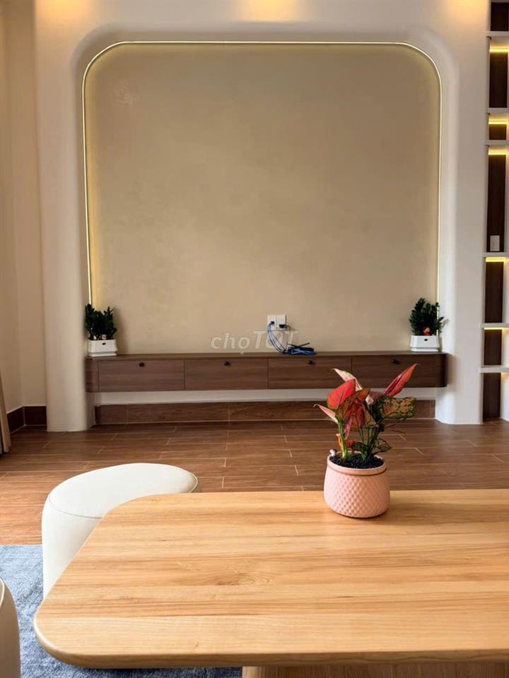 Bán Nhà riêng mới xd 250m2 giá 13.5 tỷ tại khu QH Đường Yersin, Đà Lạt