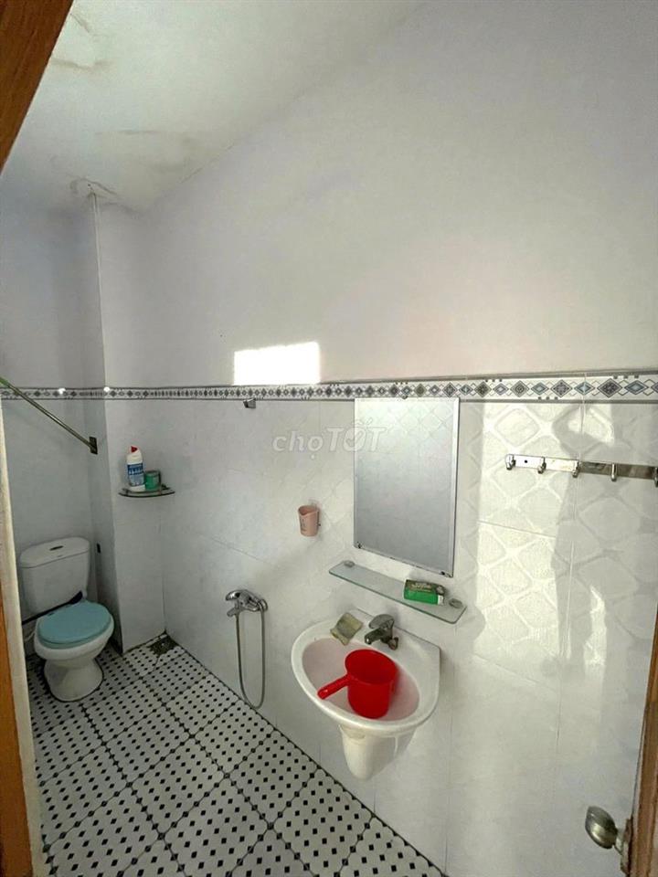 Phòng trọ đẹp, máy lạnh, ban công, giá chỉ từ 3 triệu