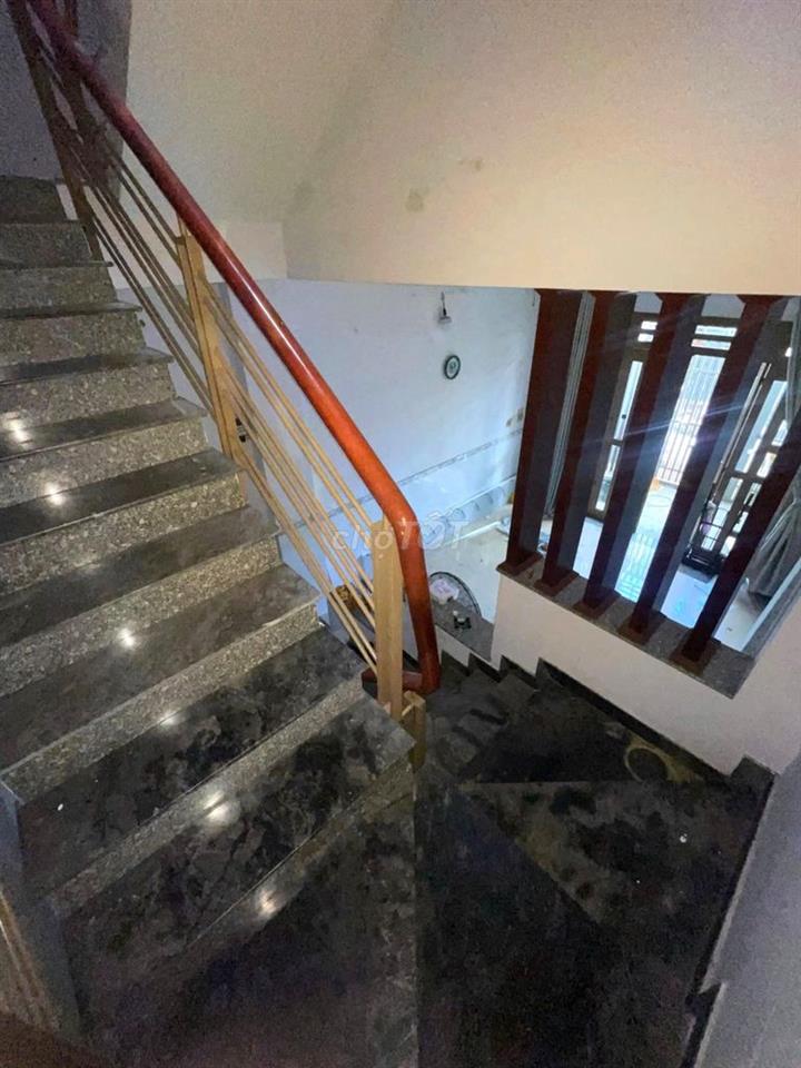 Phòng trọ đẹp, máy lạnh, ban công, giá chỉ từ 3 triệu