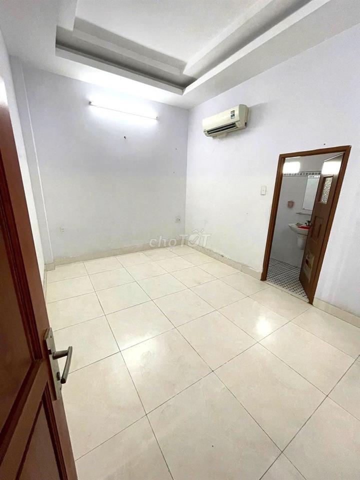 Phòng trọ đẹp, máy lạnh, ban công, giá chỉ từ 3 triệu