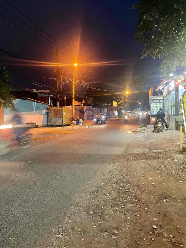 cần tiền nên tôi bán miếng đất đẹp