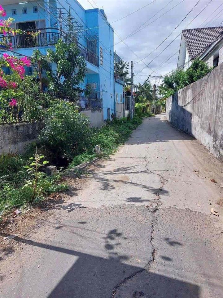 Chính chủ cần ra ngay trong tháng. 8x16 full thổ