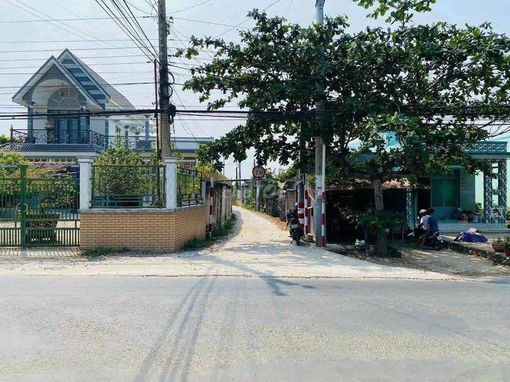 Chủ kẹt tiền gửi bán gấp🔥lô đất vườn 500m2 gần ytế mỹ lộc giá 700tr