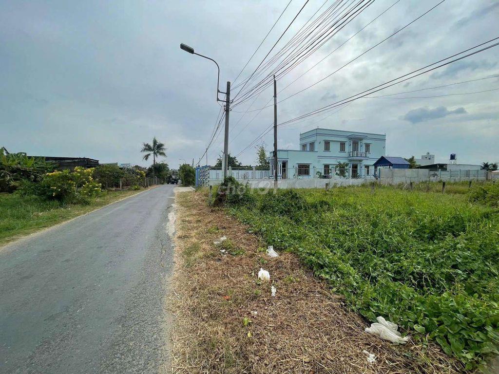 toi có đất 300m2 chỉ 700 triệu đất ở ngã tư Xoài doi 