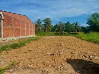 tôi có một lo đất nền ở xã Mỹ Lộc dien tích 300m2 muốn bán 700.000.000