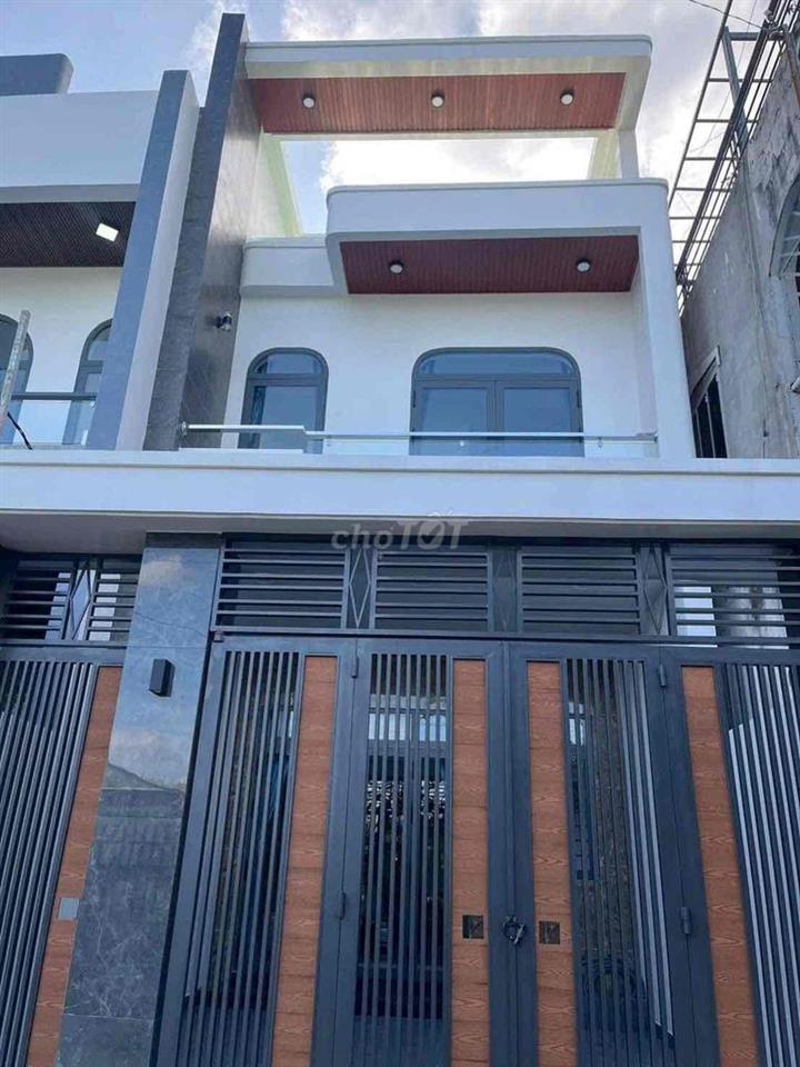 Bán gấp nhà đẹp gần Trung Tâm Y Tế Dĩ An , giá rẻ đang cho thuê , SHR