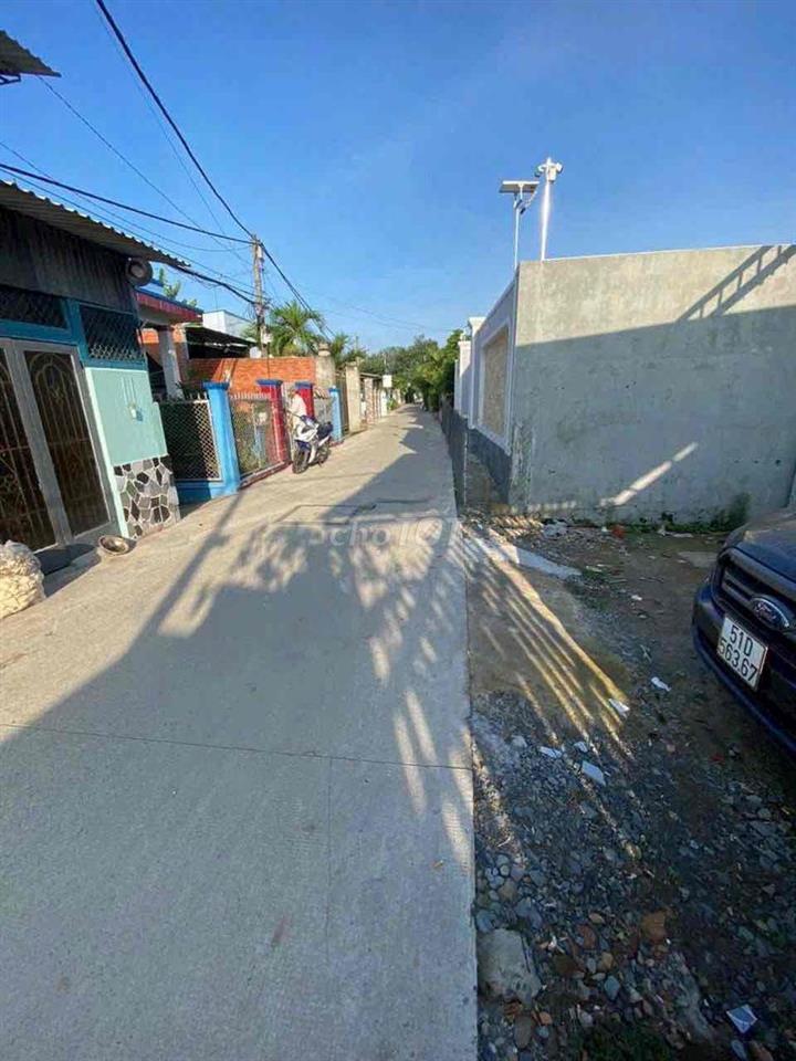 đất thổ cư nở hậu