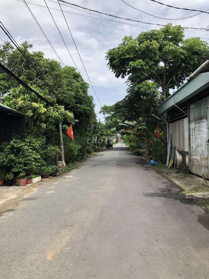 Bán Đất (có nhà cấp 4)