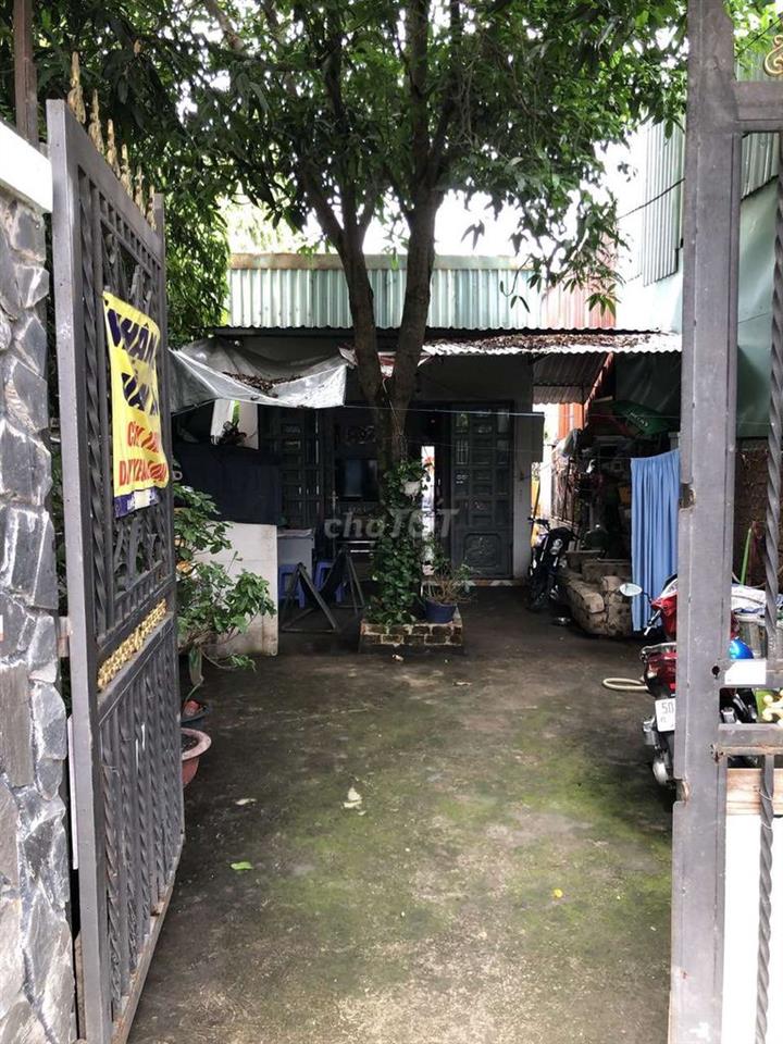 Bán Đất (có nhà cấp 4)
