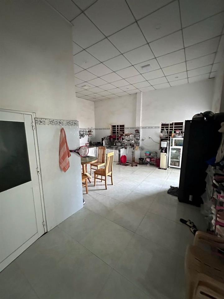Thay đổi chổ ở nên cần bán gấp nhà chính chủ tại Cà Ná
