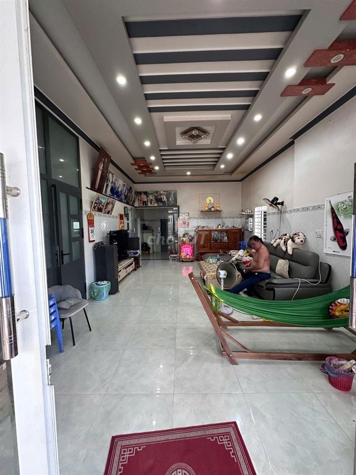 Thay đổi chổ ở nên cần bán gấp nhà chính chủ tại Cà Ná