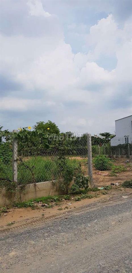 đất mặt tiền đường liên ấp 4-5 giáp ranh dự án khu đô thị hưng long