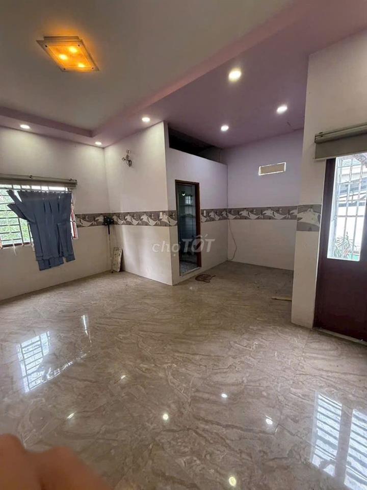 Cho thuê nhà + kho xưởng + đất mặt tiền Quốc Lộ 1A – Bình Chánh