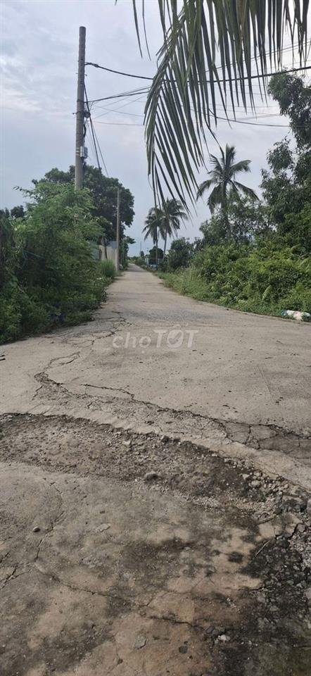 Cho thuê nhà xưởng 500m2, sân rộng 200m2, Gần Cầu rạch Tam, Chợ Đệm BC