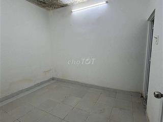 CHO THUÊ PHÒNG TRỌ GẦN BẾN XE QUẬN 8

.