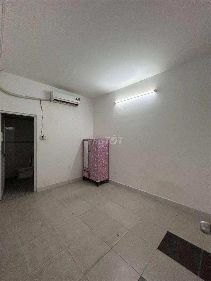 CHO THUÊ PHÒNG TRỌ GẦN BẾN XE QUẬN 8

.
