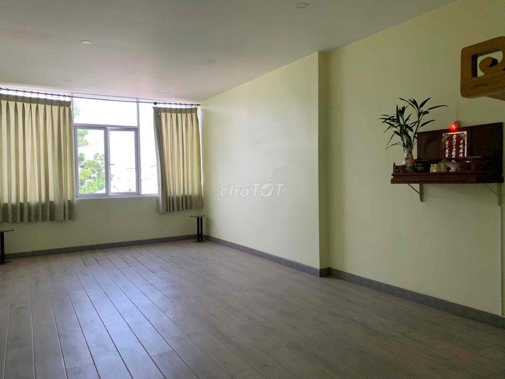BÁN NHÀ VỊ TRÍ ĐẸP GẦN BẾN XE QUẬN 8