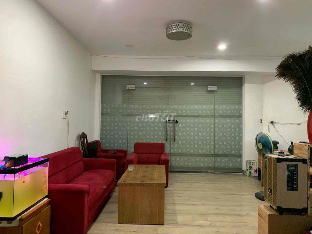 BÁN NHÀ VỊ TRÍ ĐẸP GẦN BẾN XE QUẬN 8