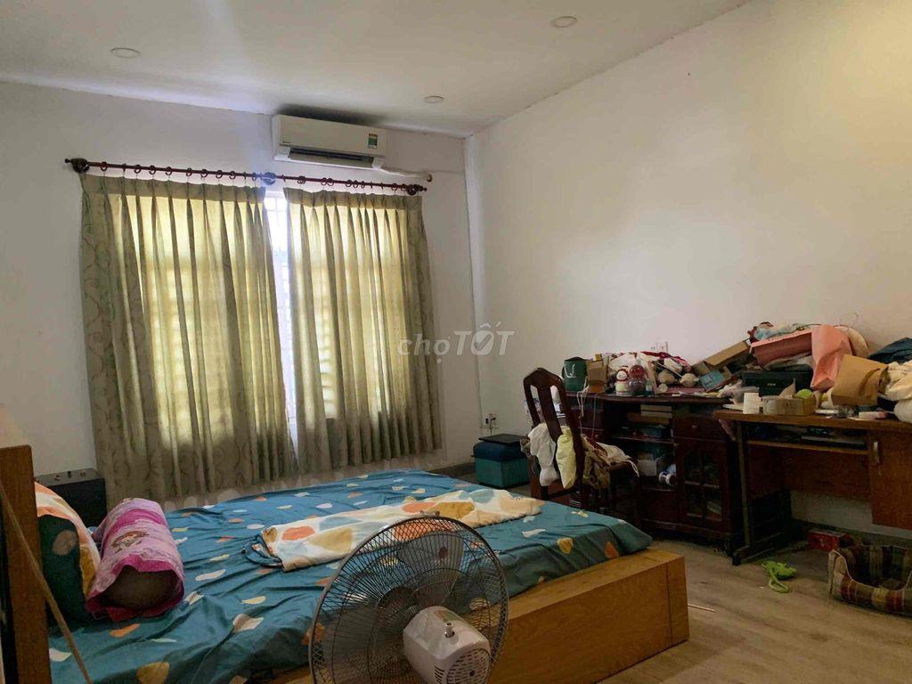 BÁN NHÀ VỊ TRÍ ĐẸP GẦN BẾN XE QUẬN 8