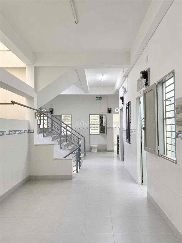 🏭🏡❤️❤️Nhà mới 2tr Bình Tân KCN bonchen chợ bà hom