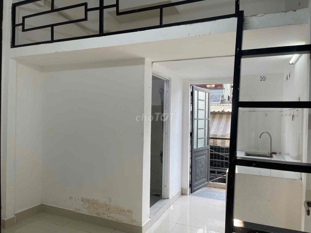 Duplex giá siêu hời giảm 500k 6 tháng đầu gần cầu Nguyễn Văn Cừ