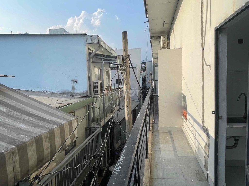Duplex giá siêu hời giảm 500k 6 tháng đầu gần cầu Nguyễn Văn Cừ