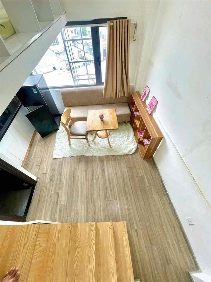 Vừa trống sẵn duplex cửa sổ trời full nội thất gần đại học NTTU