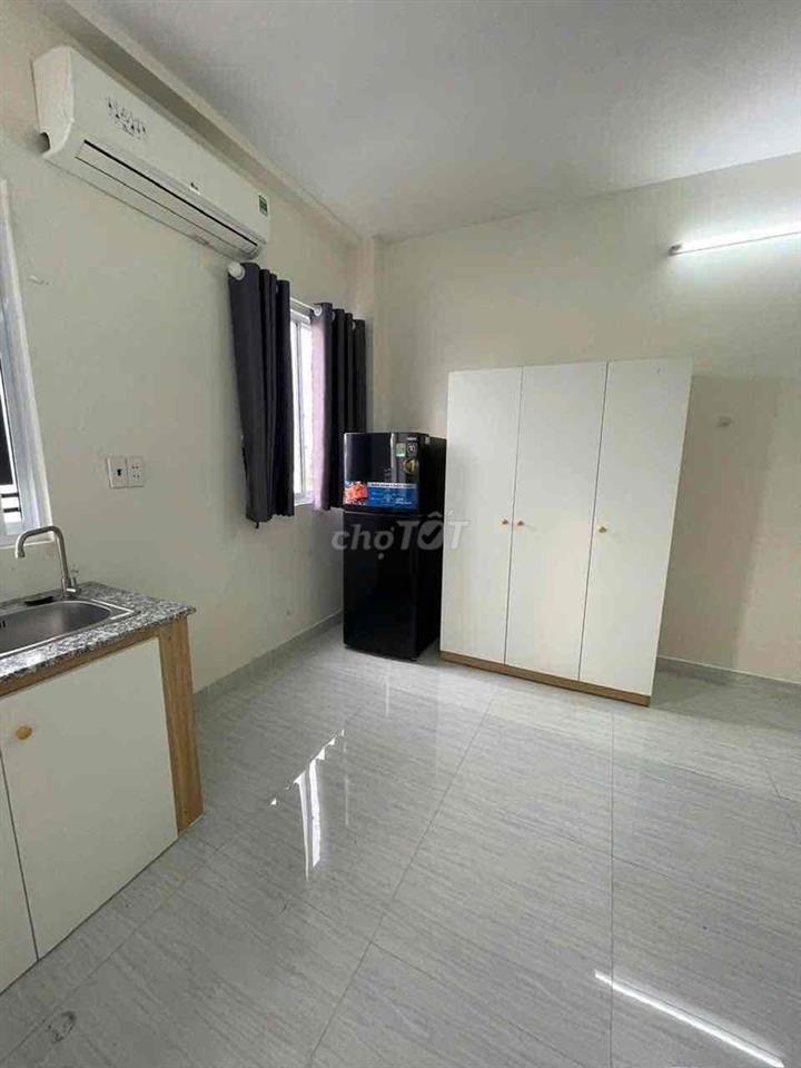 TRỐNG SẴN 1 CĂN STUDIO CỬA SỔ TRỜI GIÁ TỐT GẦN NTTU