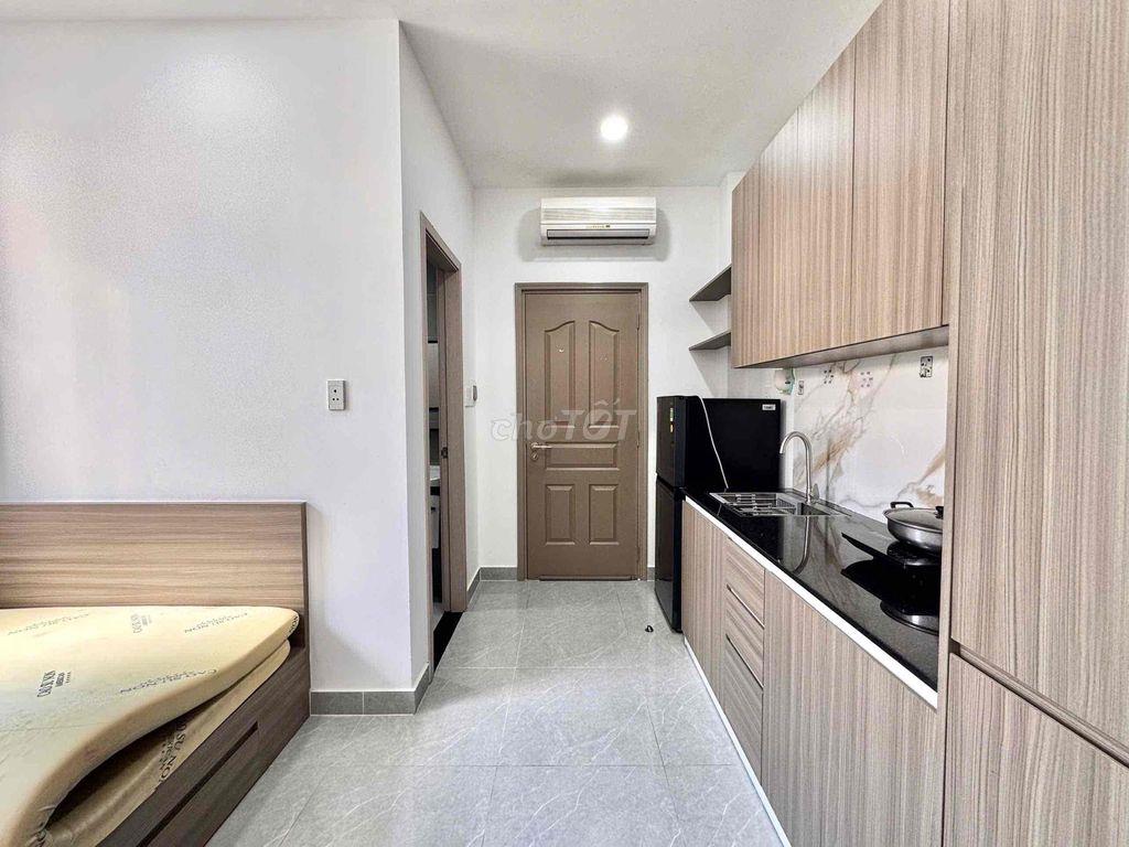 Studio full nội thất chỉ tính điện nước ngay gần Parc Mall