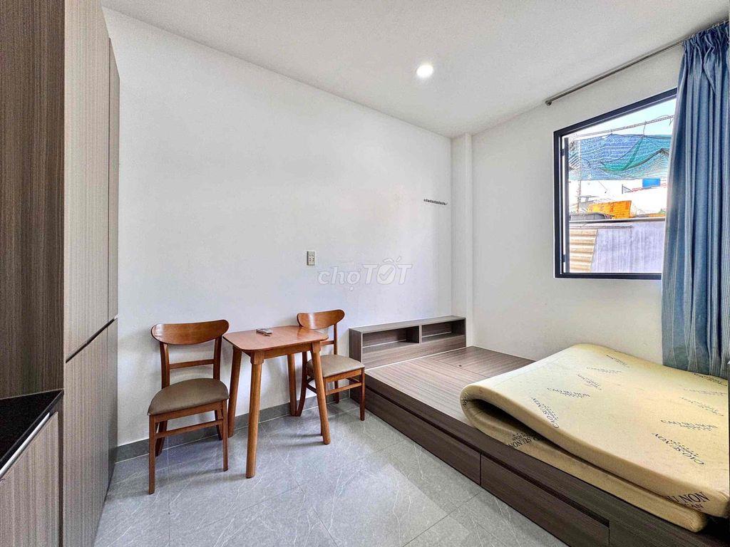 Studio full nội thất chỉ tính điện nước ngay gần Parc Mall