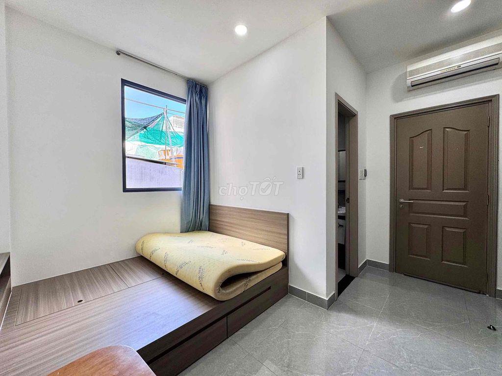 Studio full nội thất chỉ tính điện nước ngay gần Parc Mall
