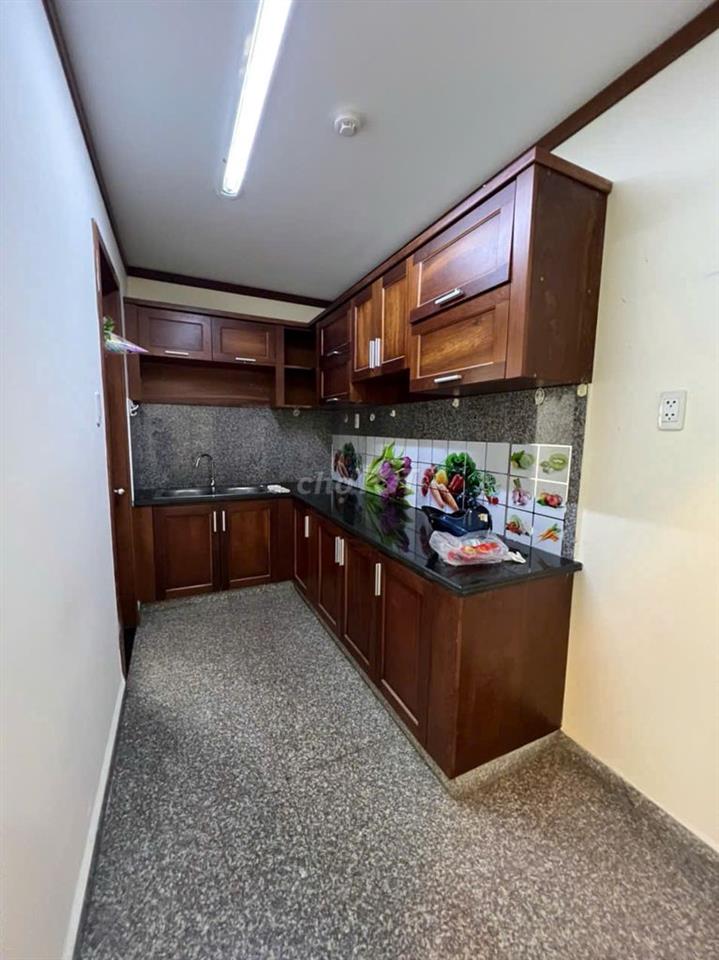 Cho thuê căn hộ Hoàng Anh Thanh Bình ngay Lotte, 2PN 1WC, giá 11tr